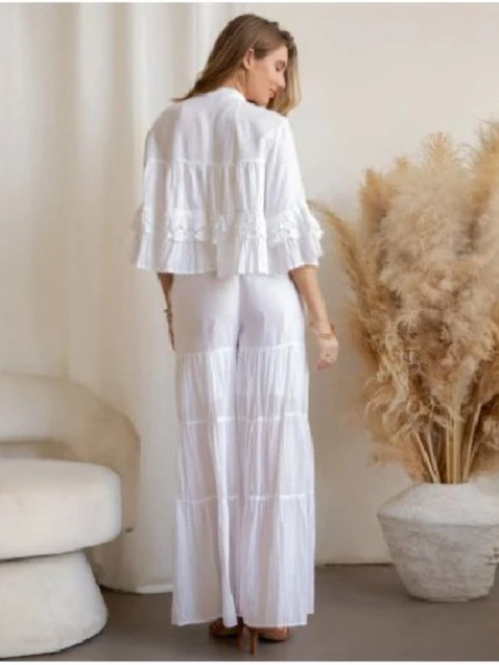 BRAND NEW WITH TAGS White Tiered Crochet Lace Shrug & High-Waist Pant Set - Picture 3 of 5